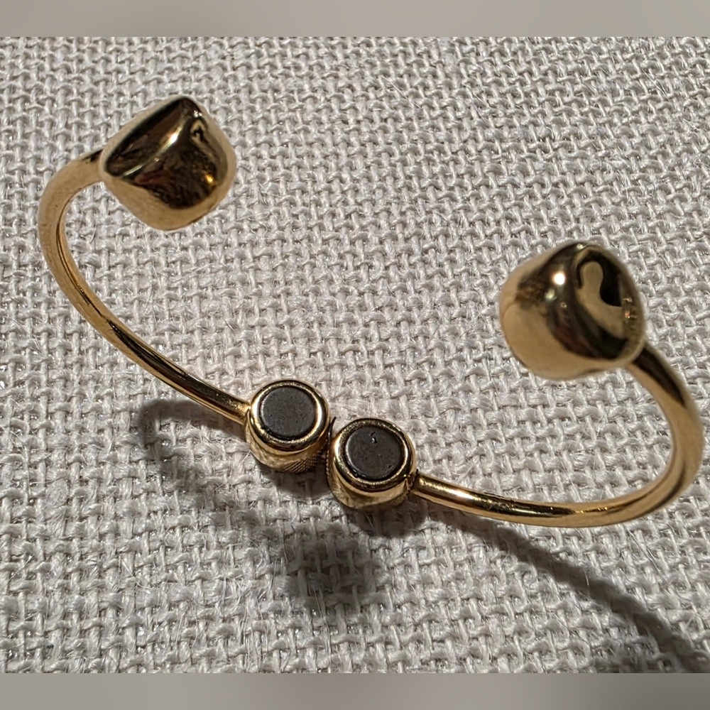 Elegant Gold Cuff Bracelet
